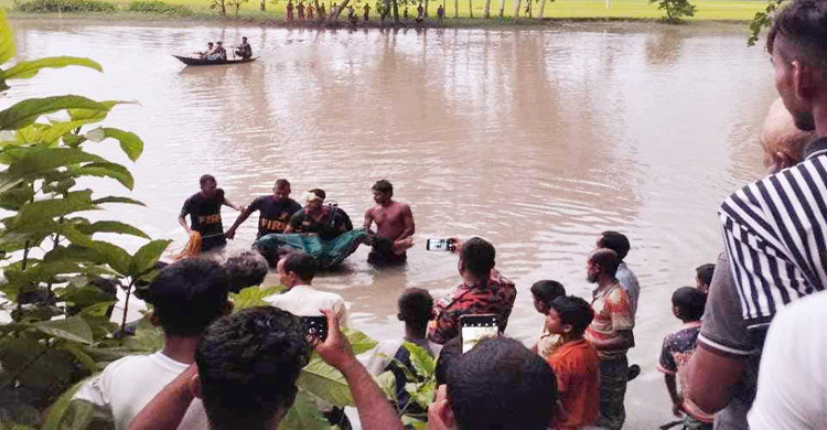 গোপালপুরে ঝিনাই নদীতে স্কুল ছাত্রীর মরদে